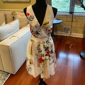 Floral pattern cream dress